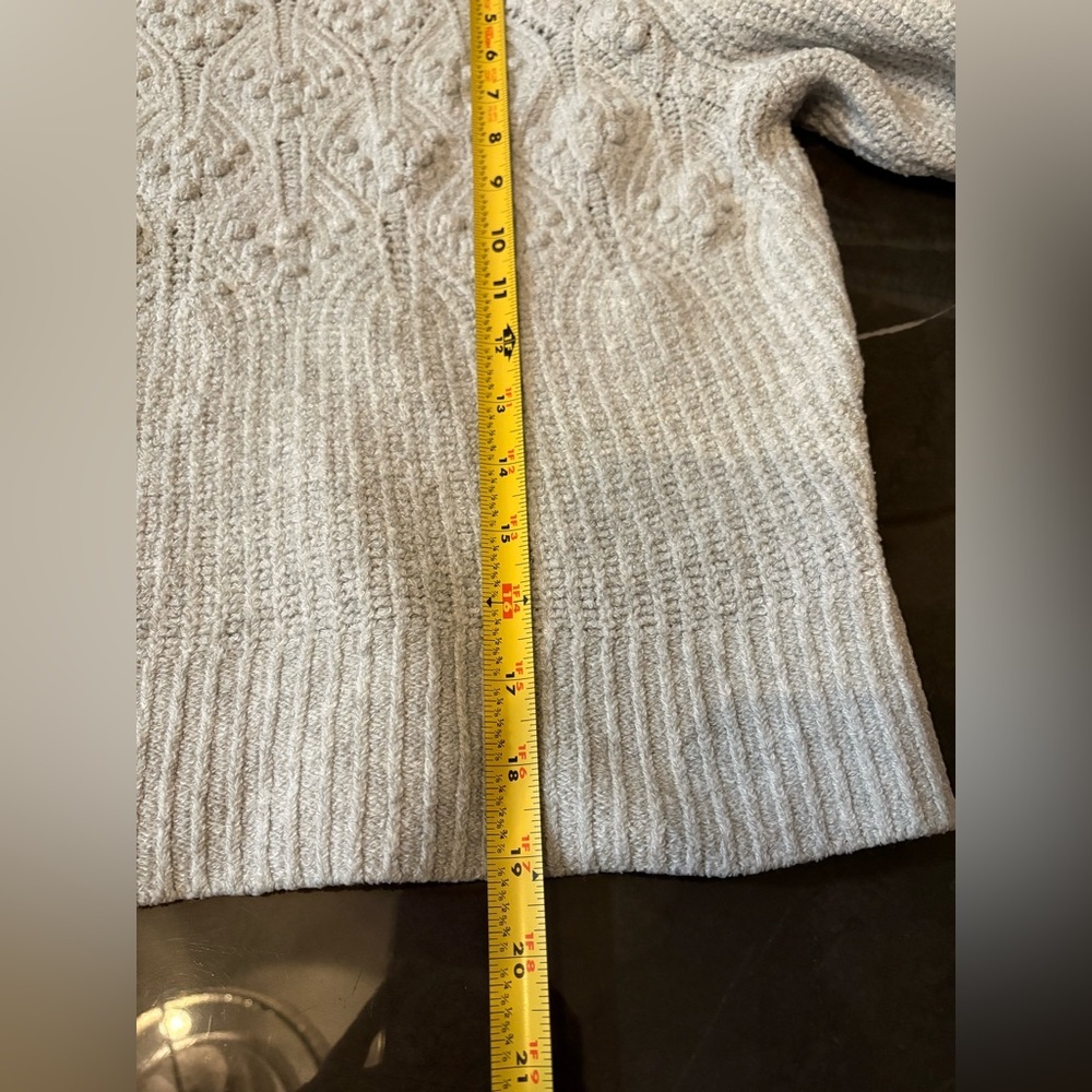 a new day Women’s Gray puff sleeve Sweater Pullover Size XS Cozy Knit, Preppy - Picture 9 of 10